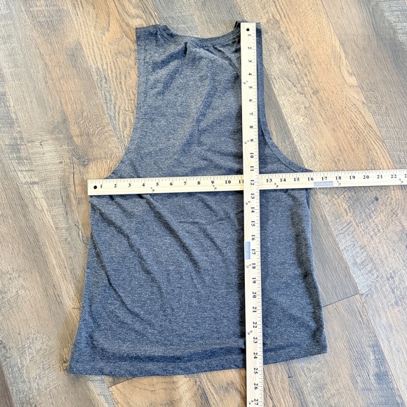 Oakley Oversize Summit Muscle Tank workout tank top athleisure top in Gray - Picture 5 of 6